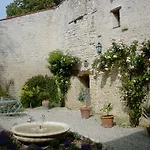 Les Jardins Saint Leonard Thairé